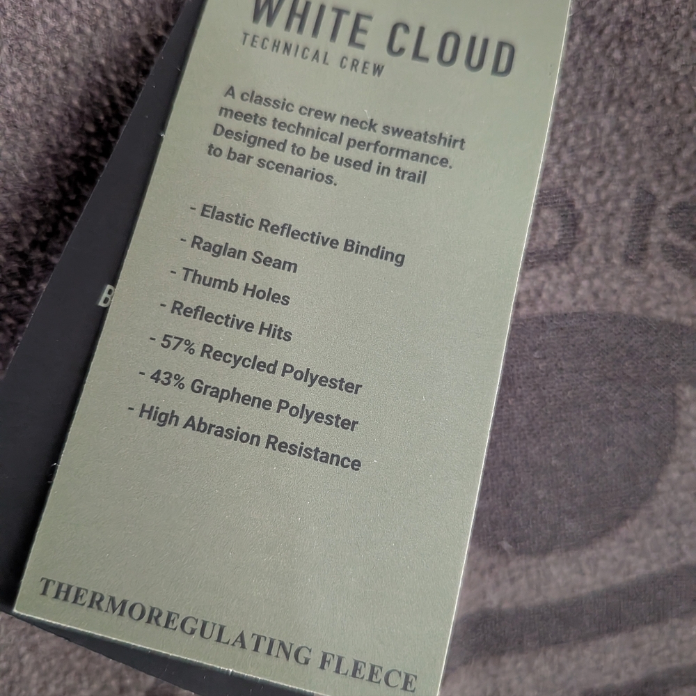 Roark White Cloud Crew Size Medium - Picture 9 of 9